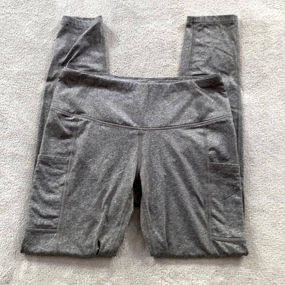 Figure8 Postpartum/Post-Baby Shaping Leggings with Pockets - Picture 2 of 8